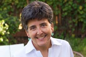 Gail Wright's Instagram, Twitter & Facebook