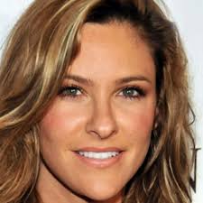 Jill Wagner Height In Feet Cm How Tall Jill wagner feet pictures, jill wagner legs, jill wagner toes, jill wagner barefoot and shoes.