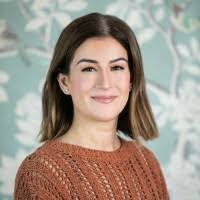 Vanessa Cain's Instagram, Twitter & Facebook