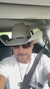 Os vídeos de kleber Oliveira Oficial (@kleberoliveira1906) com som original 