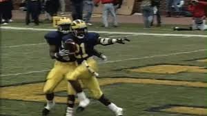 It was in the notre dame game that howard showed a spellbound national television audience just why he is the heart and soul of the 1991 maize and blue. Big Ten Network Desmond Howard On Punt Return Td Heisman Pose Facebook