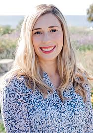 Jacqueline Magee's Instagram, Twitter & Facebook