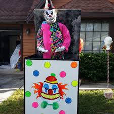 20 Winning Halloween Yard Decorations From Instagram Whimsical Halloween Halloween Circus Halloween Yard