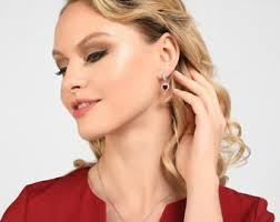 925 Sterling Silver Red Heart Necklace for Women, Silver Pendant With Heart  Shaped Ruby Red Stone and White Cubic Zirconia Stones