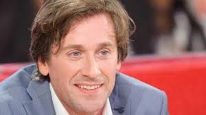 Si alexandra lamy a décidé de parler de sa vie amoureuse, thomas dutronc est plus centré sur le domaine professionnel. Thomas Dutronc Ce Celebre Chanteur A Qui Il Doit Sa Premiere Cuite A 11 Ans Femme Actuelle Le Mag