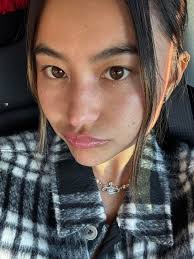 girls!! please help me get rid of this “milia”?? under my eye. there was 2  before but idk how 1 came off but the bigger one is still there and I just