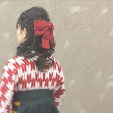 aoi on instagram 卒業式 ハイカラさん ハイカラさんが通る ハーフアップ 憧れのハイカラさーん リボンはハンドメイド 袴 ヘアスタイル ハーフアップ 卒業式 髪型 ハーフアップ モダン 髪型