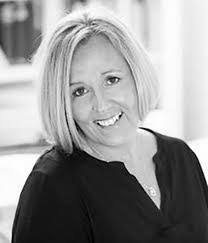 Diane Chandler's Instagram, Twitter & Facebook