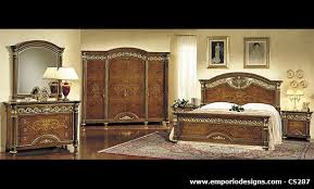 مجموعه تصميمات غرف نوم كلاسيك دارك