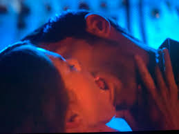 For all of you who said there was no tongue...I present to you...Le Tongue!  : rlucifer