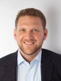 Pauline Ingram's Instagram, Twitter & Facebook