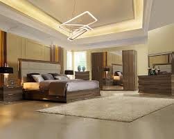 غرف نوم رئيسية بيتي