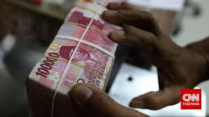 Jadi uang di atm kan limited jadi pastinya habis, nanti saat uang di atm habis pastinya uang di atm tidak bisa diambil ya kan. Pemerintah Gratiskan Lagi Pajak Gaji Karyawan Tahun Ini