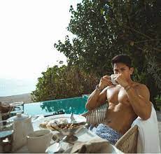 The prince has been in the news for a lawsuit involving statues of questionable taste and lambasted for his absurdly hedonistic lifestyle. Meet The Prince Of Brunei Philippine Queenology Facebook