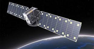 El satélite ofrecerá mediciones clave de los cambios en el nivel del mar, una de las mayores amenazas a las que se enfrenta el planeta el pequeño artefacto, de dimensión similar a una caja de zapatos, verifica las comunicaciones entre satélites para aplicaciones en el espacio y en la tierra. Amazon Tambien Sera Operador De Internet En El Espacio 3 236 Satelites