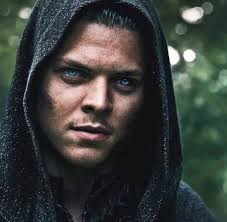 What Is The True Story Of Ivar The Boneless Oh Really моё cesar art cesar black white vikings рагнар лодброк история викинги. true story of ivar the boneless