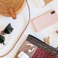 Keep, donate, and throw away. 9 Clever Handbag Storage Ideas