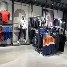 Stockx is the stock market of things where you can buy and sell deadstock sneakers and shoes including real yeezys, adidas ultra boost, retro air jordans, nike air max and. Adidas Originals One Utama Online