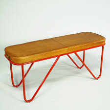 Box 309, benton, ks 67017 phone: Retro Sitzbank Mit Vintage Turnmatte Sporthallen Bank