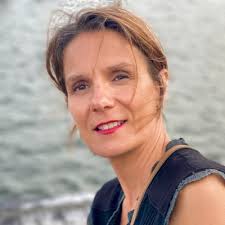 𝐃𝐢𝐬 𝐦𝐨𝐢 𝐆𝐫𝐚𝐧𝐝-𝐌𝐞̀𝐫𝐞, 𝐮𝐧𝐞 𝐟𝐨𝐢𝐬 𝐪𝐮𝐞 𝐭𝐮 𝐚𝐬 𝐬𝐮,  𝐭𝐮 𝐚𝐬 𝐟𝐚𝐢𝐭 𝐪𝐮𝐨𝐢 ?"