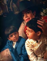 Www Onmjfootsteps Com Michael Jackson Smile Photos Of Michael Jackson Michael Jackson
