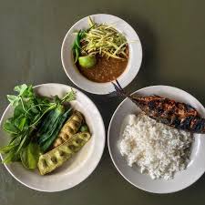 Delicious nasi ulam de restoran nasi ulam kampung kraftangan. Restoran Nasi Ulam Kampung Kraftangan Kota Bharu Restaurant Reviews Photos Phone Number Tripadvisor