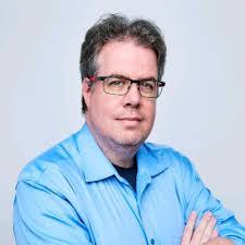 David Sultan's Instagram, Twitter & Facebook