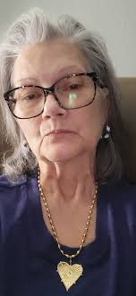 Love my new necklace 💙🩵