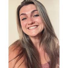 Melody Richards's Instagram, Twitter & Facebook