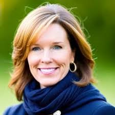 Jennifer Cato's Instagram, Twitter & Facebook