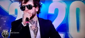 Alex caniggia y un polémico debut en. Alex Caniggia El Antes Y El Despues De Sus Dientes Y Su Debut En Cantando Pablo Layus