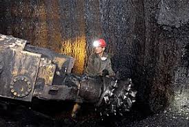 Шахтёр — шахтёр, шахтёры, шахтёра, шахтёров, шахтёру, шахтёрам, шахтёра, шахтёров, шахтёром, шахтёрами, шахтёре, шахтёрах (источник: Shahtyor Vikipediya