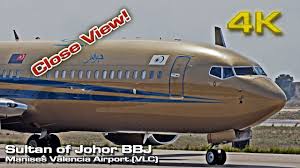 Sultan ibrahim van de maleisische deelstaat johor heeft een klemmend beroep gedaan op de bevolking om de toename van het aantal. Sultan Of Johor 4k Vip Private Boeing 737 Bbj 9m Iii Close View Youtube
