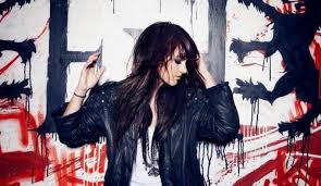 (c) 2010 magic records #ewafarna #ewakuacja #vevo #pop. Ewa Farna Na Planie Teledysku Do Ewakuacja Ewa Farna Video Fanpop