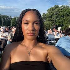 Darryl Andrews's Instagram, Twitter & Facebook