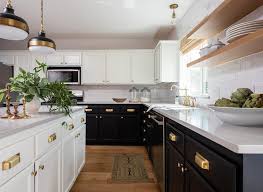 White kitchen cabinets with black hardware pictures for johnson. White Painted Kitchen Cabinets Design Ideas