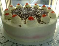 Ein kuchen kann mit seiner süße jeden besonderen anlass erleuchten und unvergesslich machen. Omma Paulas Kuchentraum In Duisburg