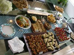 Check out our winter dinner party edition of the dinner club! Winter Girls Party Leslie Sarna