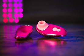 This Sex Toy Will Suck the Bejeezus Out of Your Clit (Womanizer Liberty 2  Review) — Love, Emma