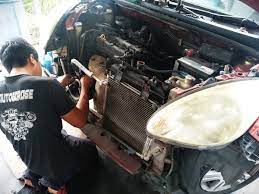 Kesehatan dan keselamatan kerja (k3, terkesan rancu apabila disebut keselamatan dan kesehatan kerja) adalah bidang yang terkait dengan kesehatan, keselamatan, dan kesejahteraan manusia yang bekerja di sebuah institusi maupun lokasi proyek. Esz Auto Garage Eszauto Twitter