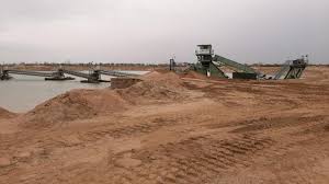 Western spuren im sand character : Streit Um Heimischen Rohstoff Kies Wird Knapp
