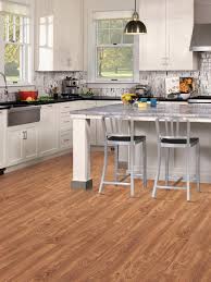 As kitchen linoleum flooring goes, it's one of the most ideal vinyls for a modern kitchen, but it fits in equally well in bathrooms or industrial settings. Vinyl Flooring In The Kitchen Hgtv