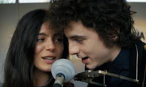 A complete unkown': Timothée Chalamet calca a Bob Dylan en un biopic  distinto con la música en el centro