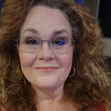 Are unlimited refill souvenir cups still available at Legoland Florida?