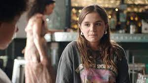 Demain nous appartient : qui est Carla Roturier qui joue Ellie dans la  série ? | VL Média