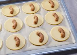 Kipferl Mit Nuss Marzipan Fullung Rezept Kekse Backen Rezept Rezepte Platzchen Backen Rezepte