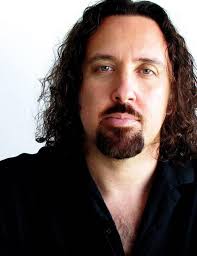 The Traveler (Standard Edition)