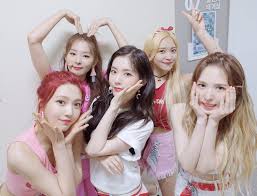 Red Velvet On Twitter In 2020 Red Velvet Irene Red Velvet Seulgi Velvet