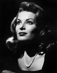 Harriet Carver's Instagram, Twitter & Facebook