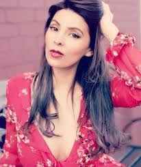 Brenda Pond's Instagram, Twitter & Facebook